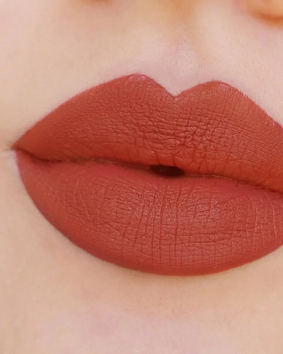 JUMBO LIPSTICK – Matitone Labbra Ultra-Cremoso - immagine 4